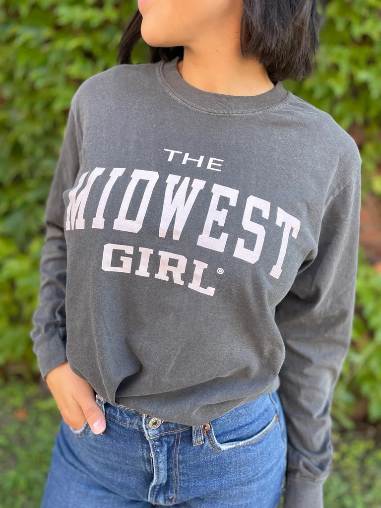 The Midwest Girl Long Sleeve Tee in Pepper