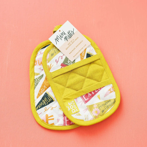 Iowa The Heartland Mini Mitts