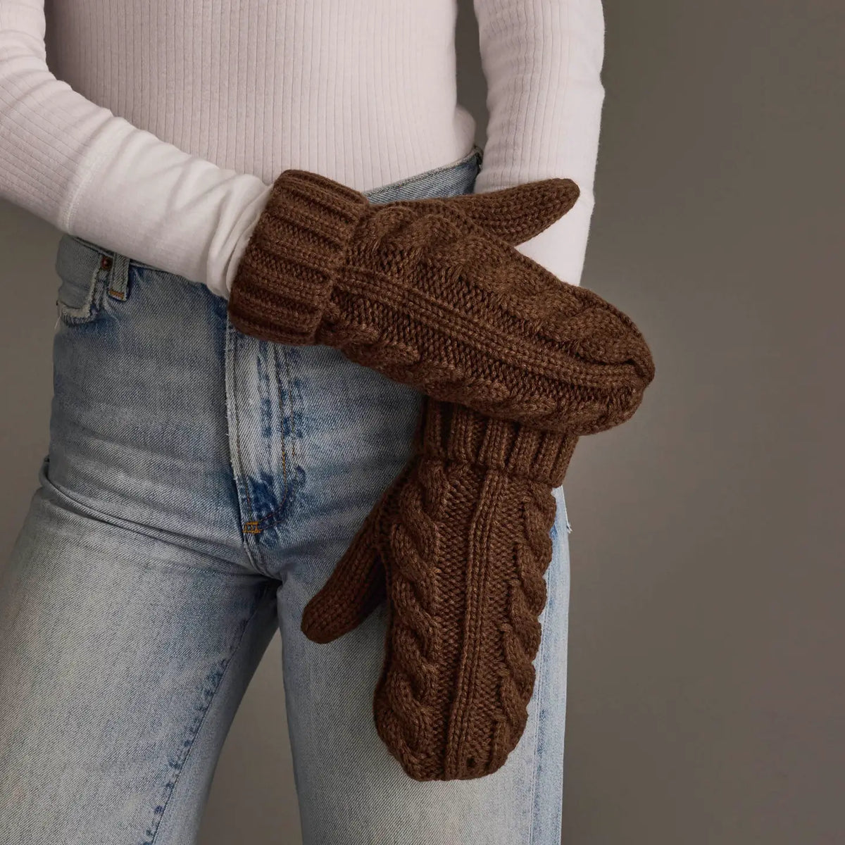 Brown Cable Knit Design Mittens