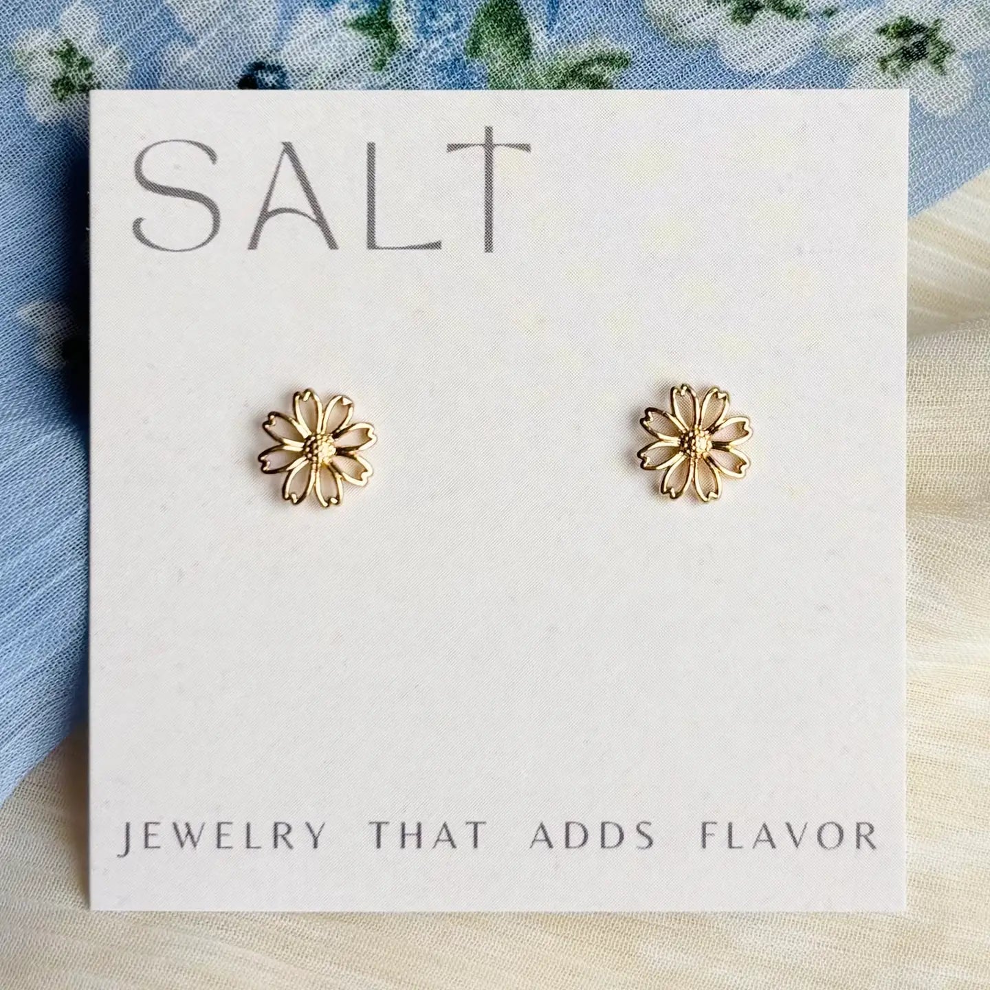 Daisy Outline Studs