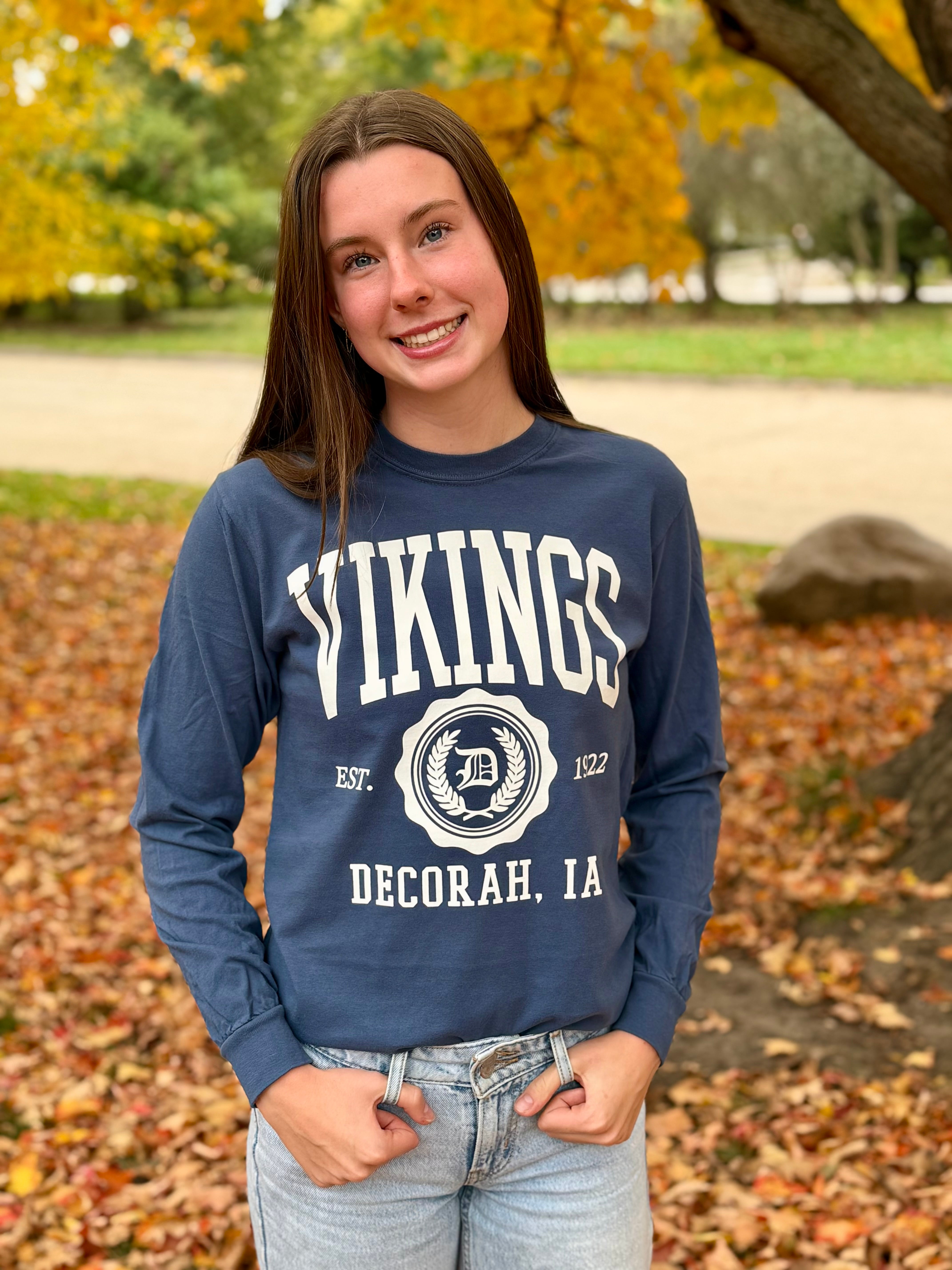 Decorah Vikings Classic Long Sleeve Tee-Midnight