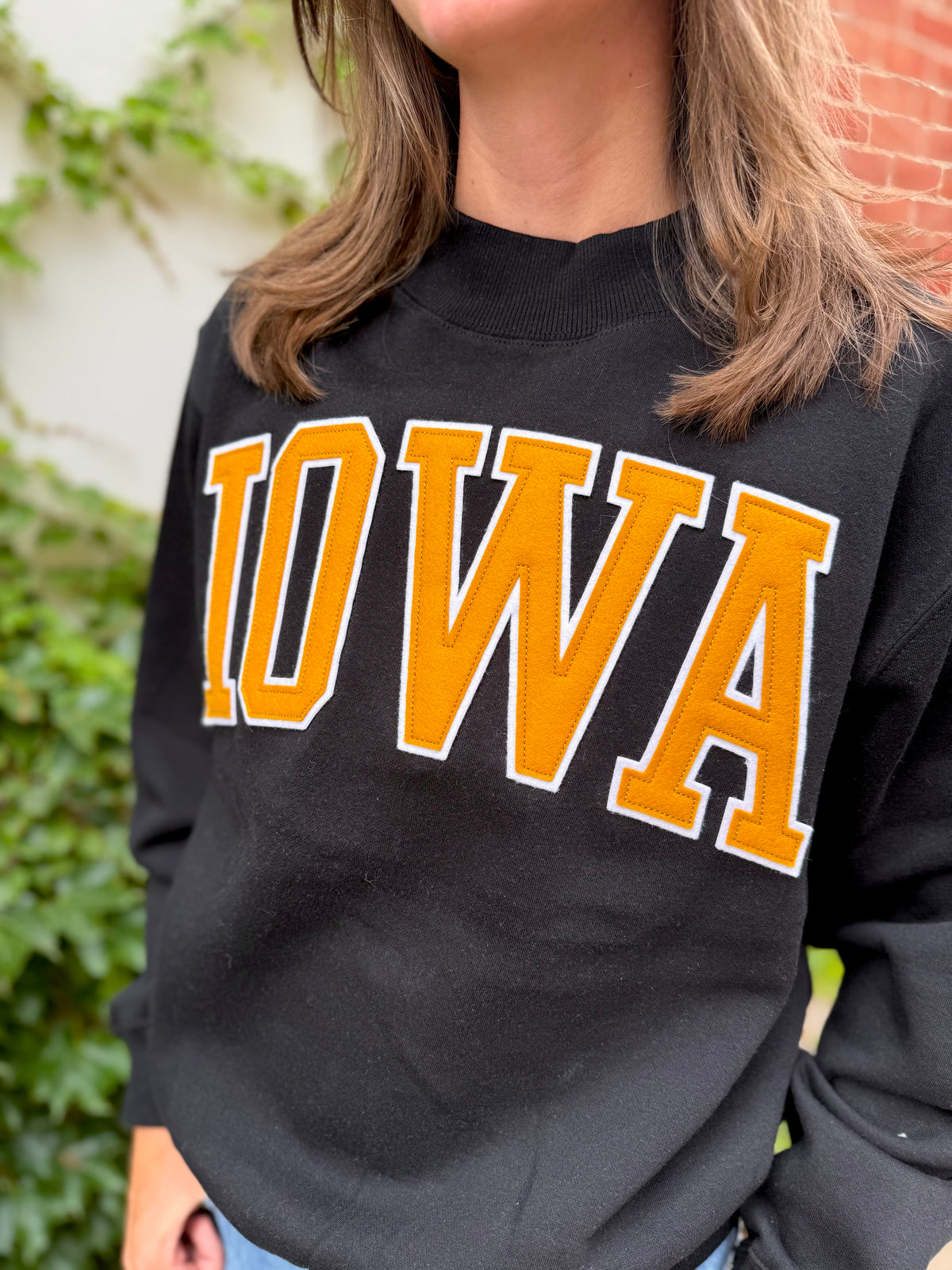 IOWA Mock Neck-Black