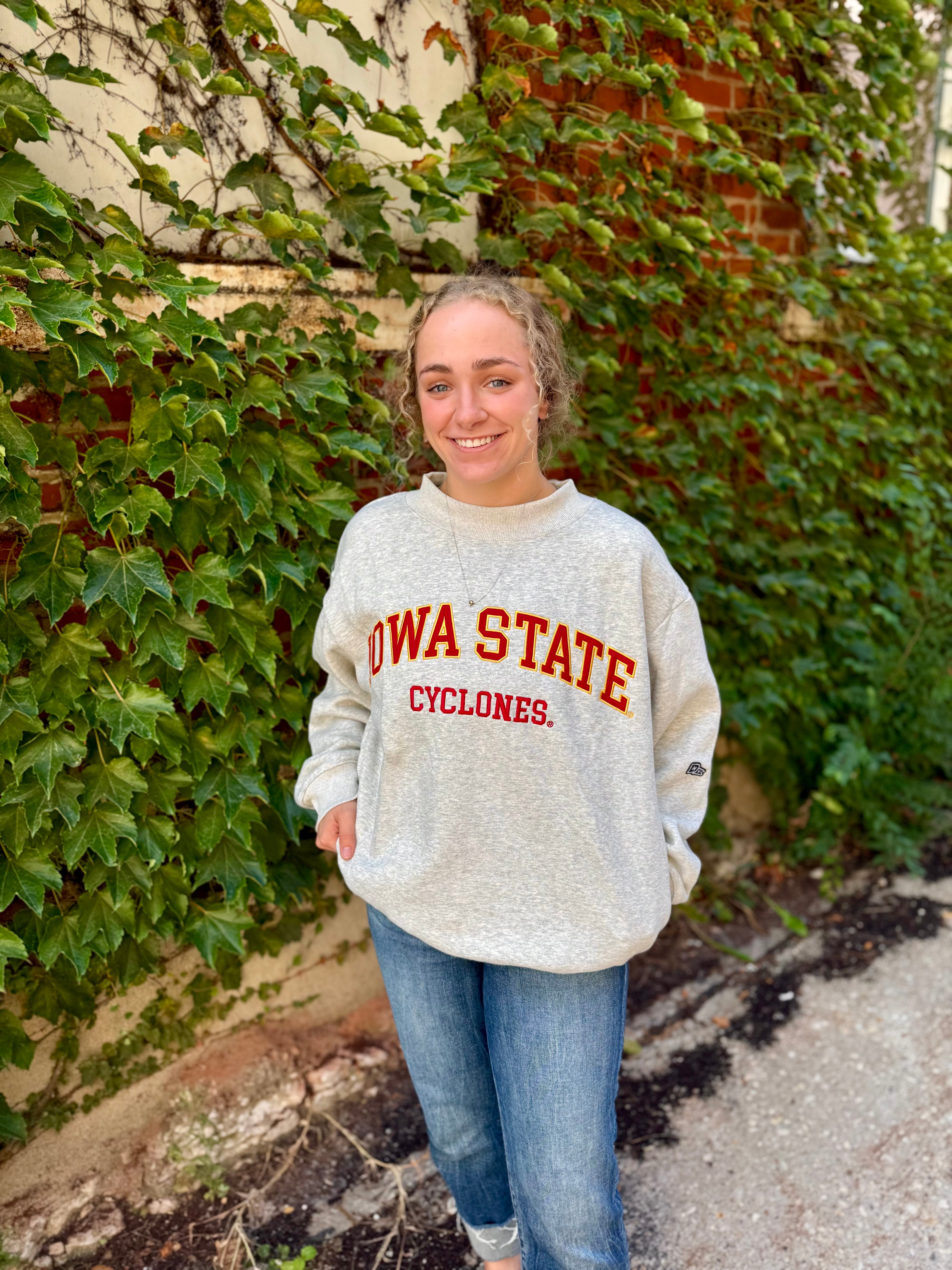IOWA STATE MOCK NECK -Gray