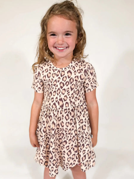 Classic Leopard Pocket Dress
