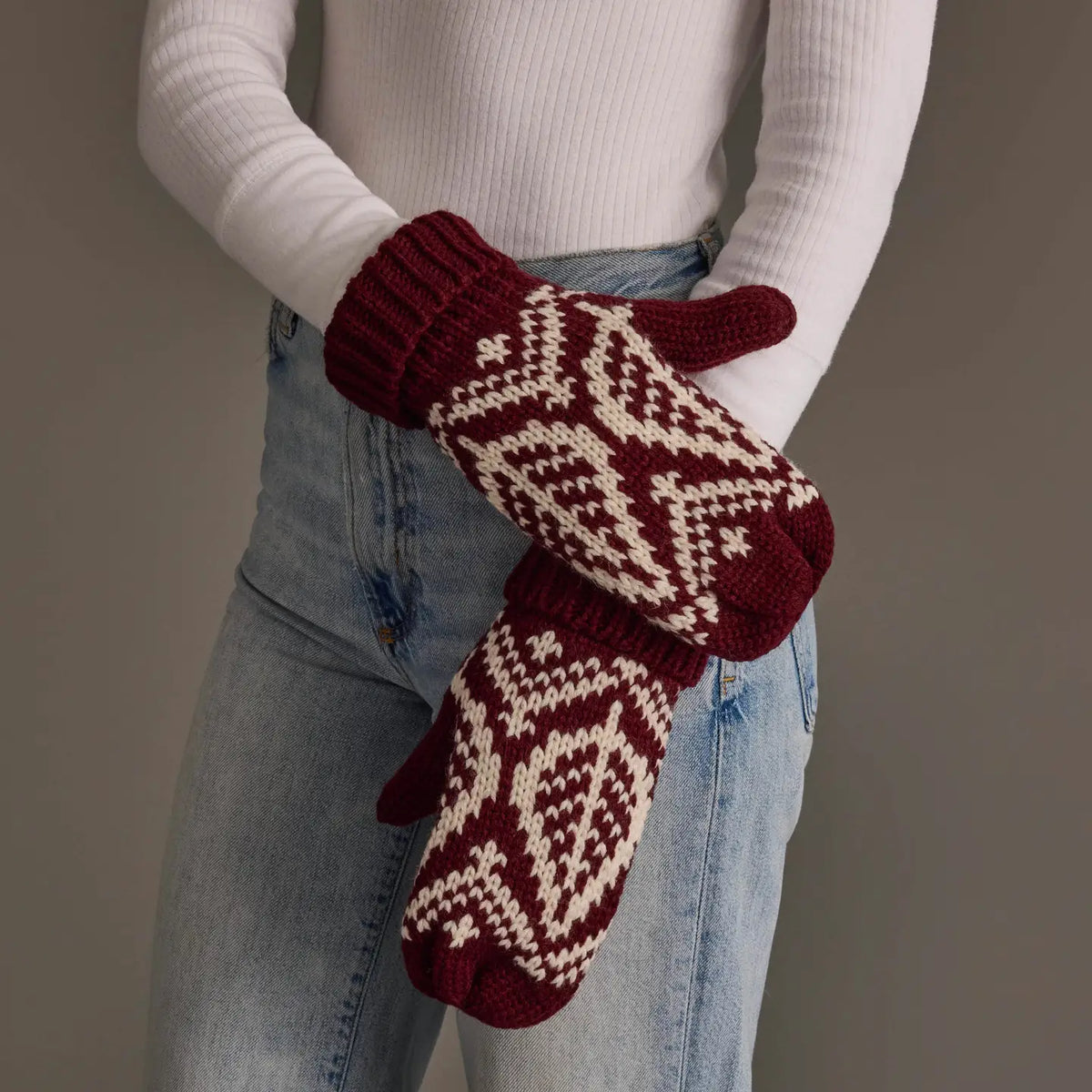Wine & Beige Patterned Knit Mittens