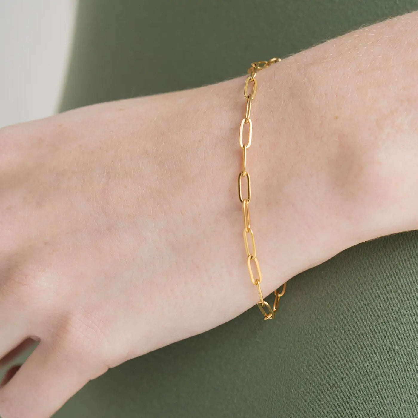 18K Gold Paperclip Bracelet