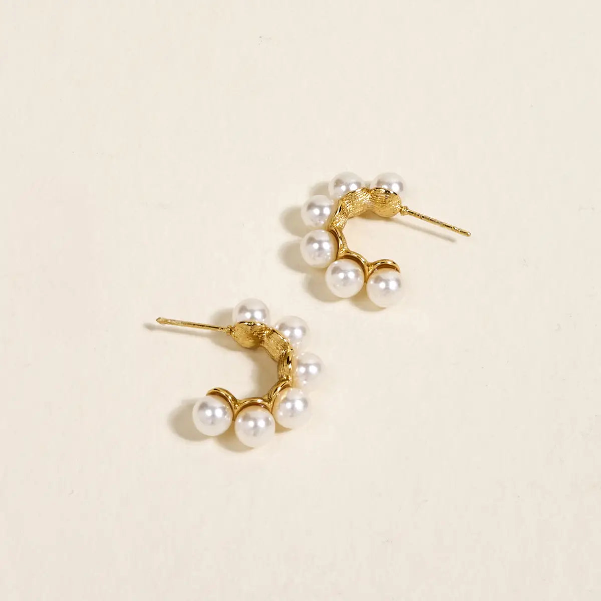 Standout Earrings - Power Pearl