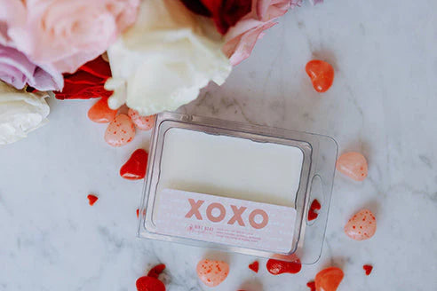 XOXO Wax Melts from Dirt Road Candle Co