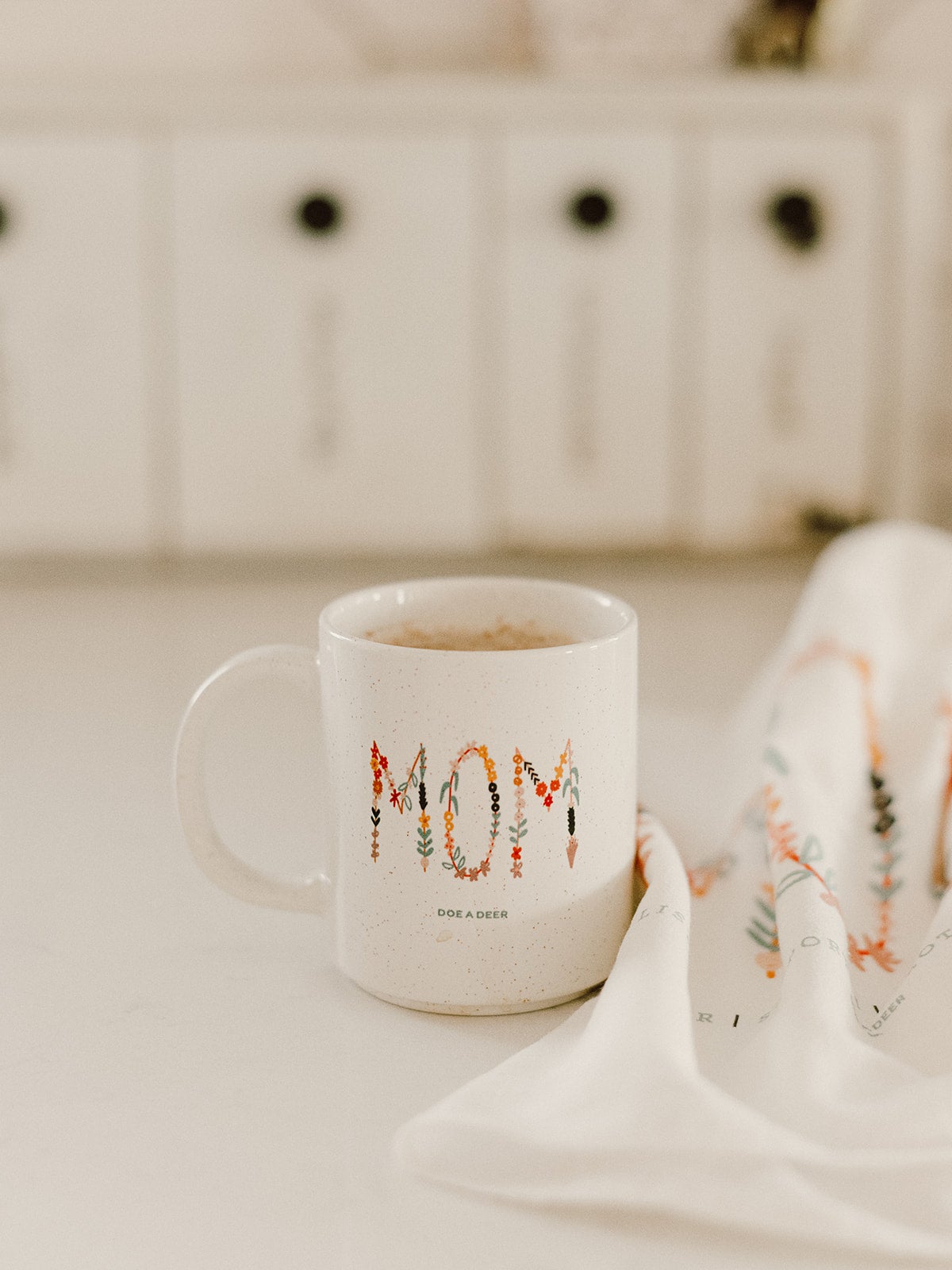 Doe A Deer Design Mom Mug